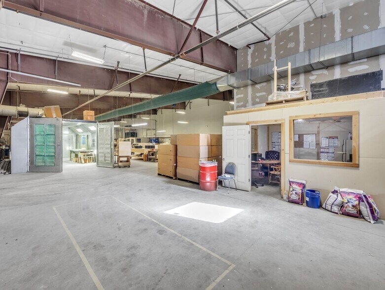 More Photos Of 39 Nott Hwy, Ashford Storefront For Sale