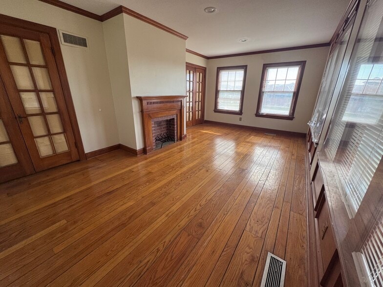 More Photos Of 6036 Metcalf Ave, Overland Park Office For Lease