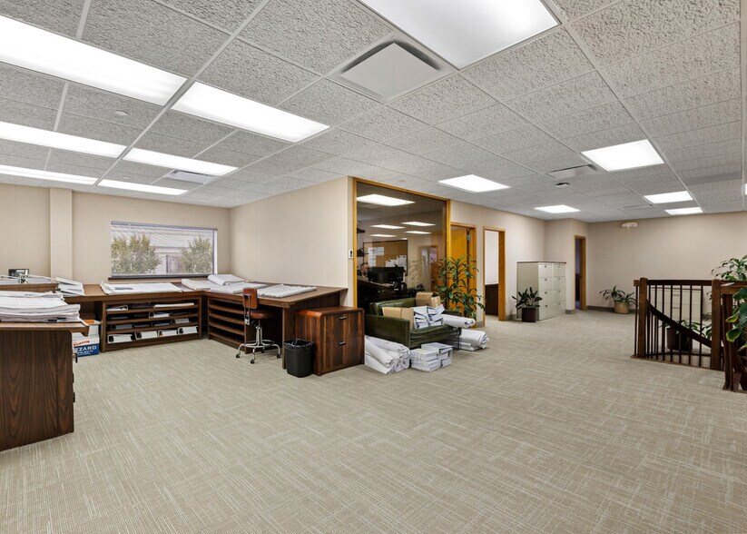 More Photos Of 60 E Us Highway 46, Fairfield Flex For Sale
