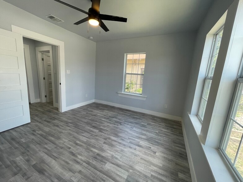 More Photos Of , San Antonio Unknown For Sale