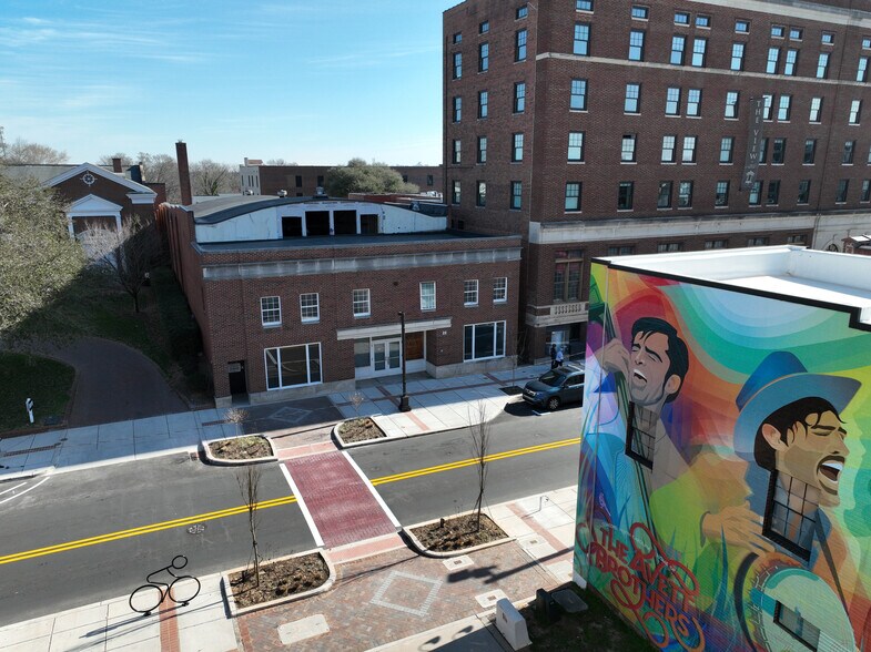 More Photos Of 22 Union St N, Concord Storefront Retail Office For Lease