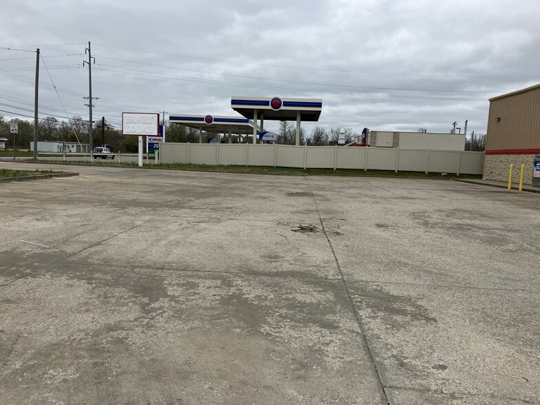 More Photos Of 240 Us Highway 41 N, Sebree Freestanding For Sale