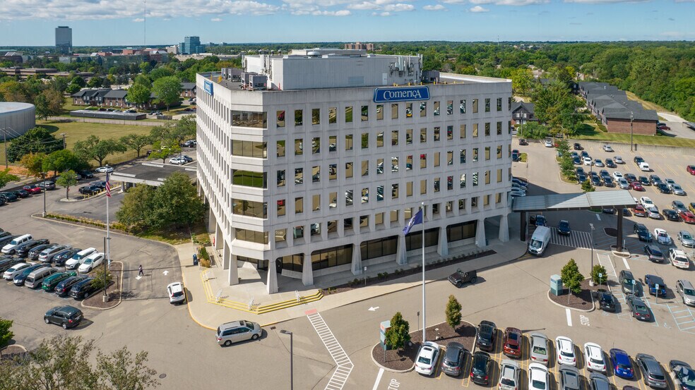 More Photos Of 29201 Telegraph Rd, Southfield Medical For Lease