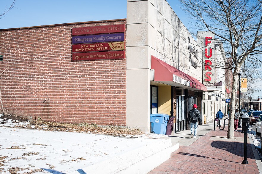 More Photos Of 117 W Main St, New Britain Storefront For Lease