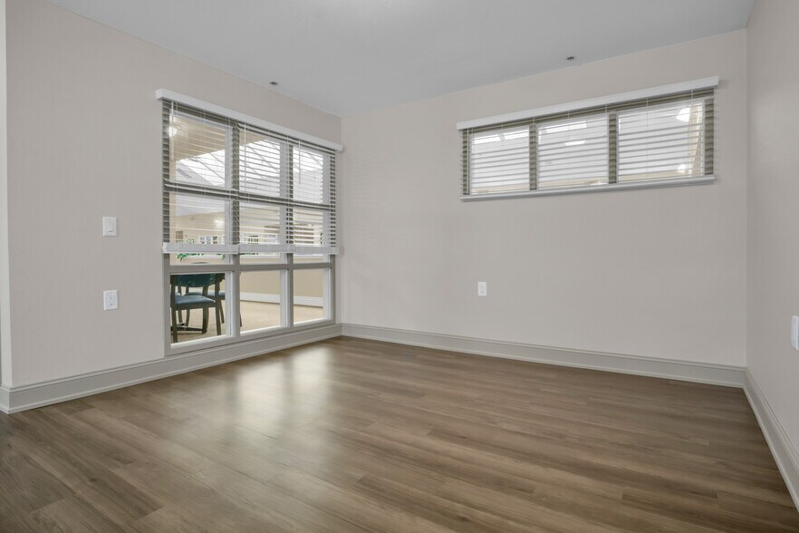 More Photos Of 4107 Central Ave, Kearney Assisted Living For Sale