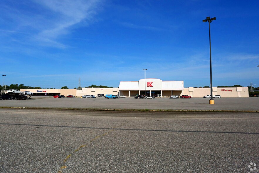 More Photos Of 2001 S Military Hwy, Chesapeake Unknown For Lease