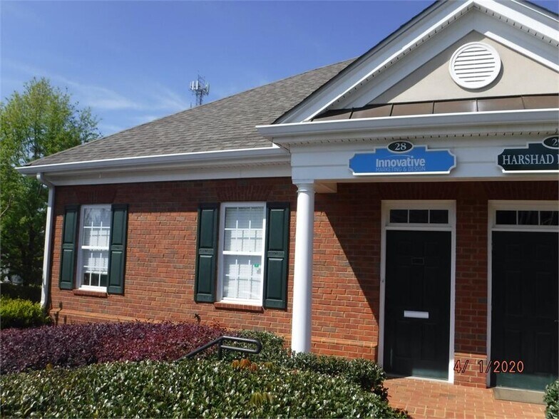 More Photos Of 4994 Lower Roswell Rd, Marietta Office For Lease