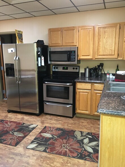 More Photos Of 137 S Production Dr, Avon Research And Development For Lease