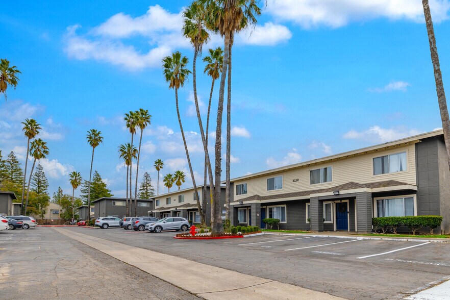 More Photos Of 1500 Howe Ave, Sacramento Apartments For Sale