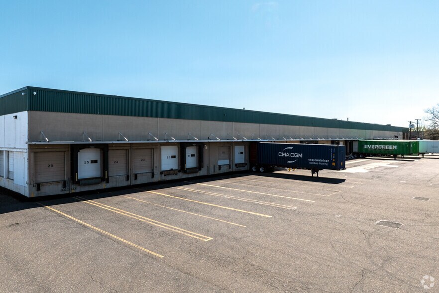 More Photos Of 500 Griffith Morgan Rd, Pennsauken Distribution For Lease