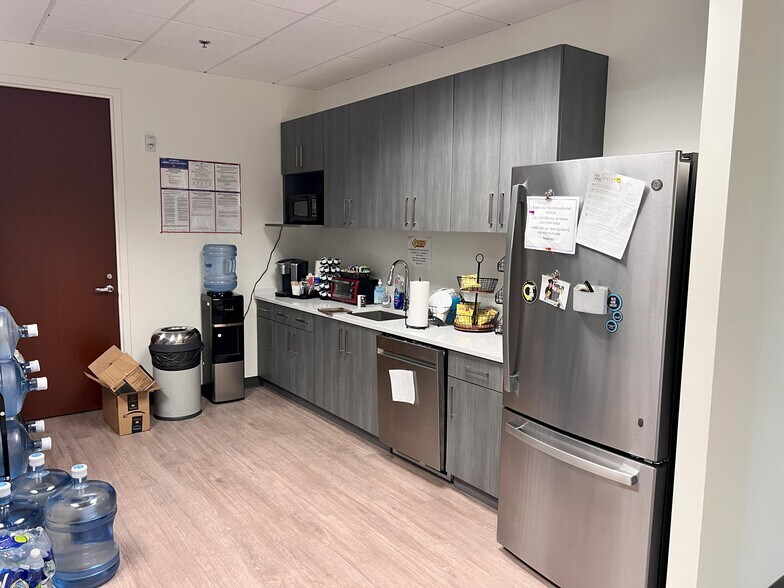 More Photos Of 2300 Lakeview Pky, Alpharetta Office For Lease