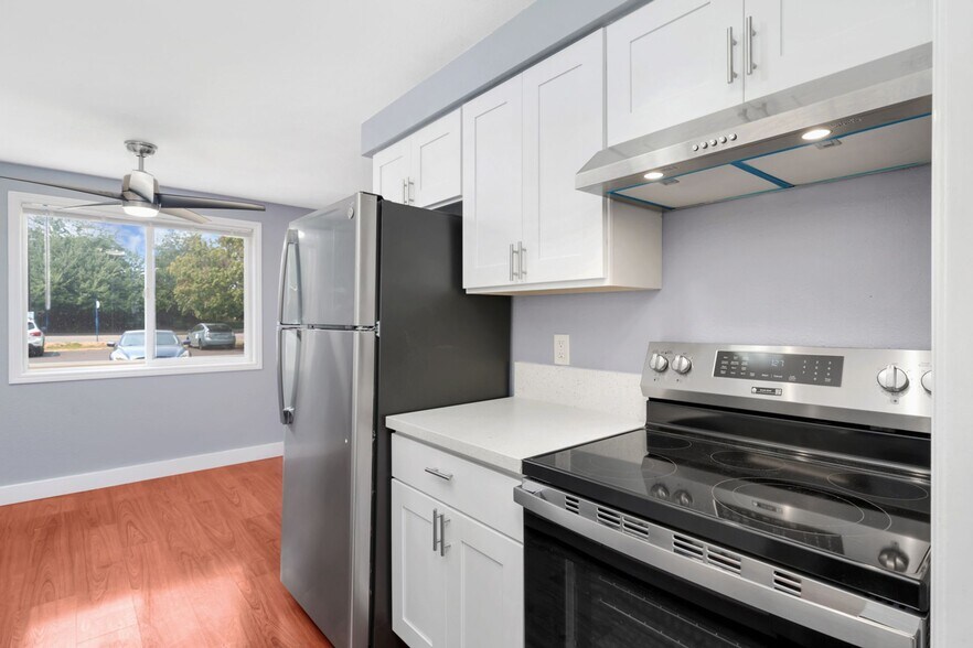 More Photos Of 3240-3320 NE 8th St, Gresham Apartments For Sale