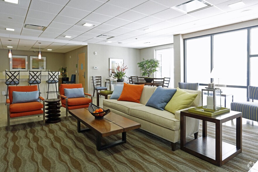 More Photos Of 332 Laskin Rd, Virginia Beach Apartments For Lease