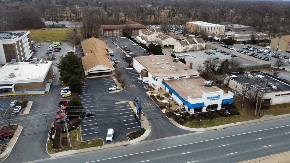 More Photos Of 4723 Concord Pike, Wilmington Unknown For Lease