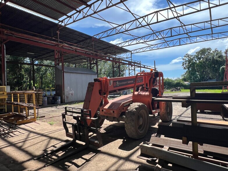 More Photos Of 5101 S 24th Ave, Tampa Manufacturing For Sale