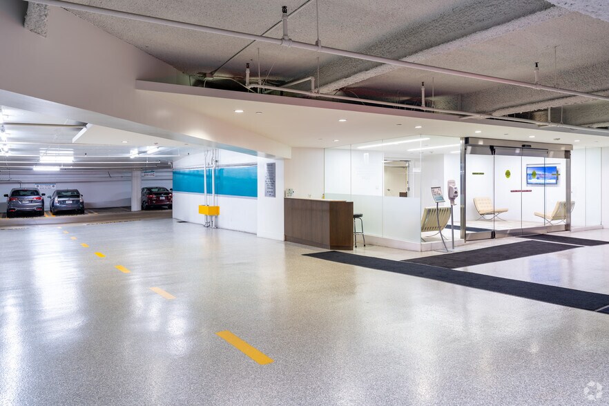 More Photos Of 400 S Hope St, Los Angeles Office For Lease