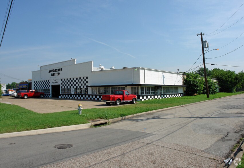 More Photos Of 7200 Harry Hines Blvd, Dallas Service For Lease