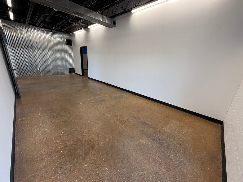 More Photos Of 5826 Ritchie Hwy, Baltimore Freestanding For Lease