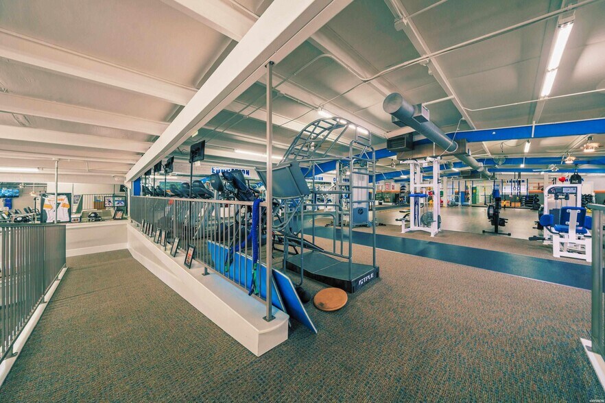 More Photos Of , Hot Springs General Retail For Sale