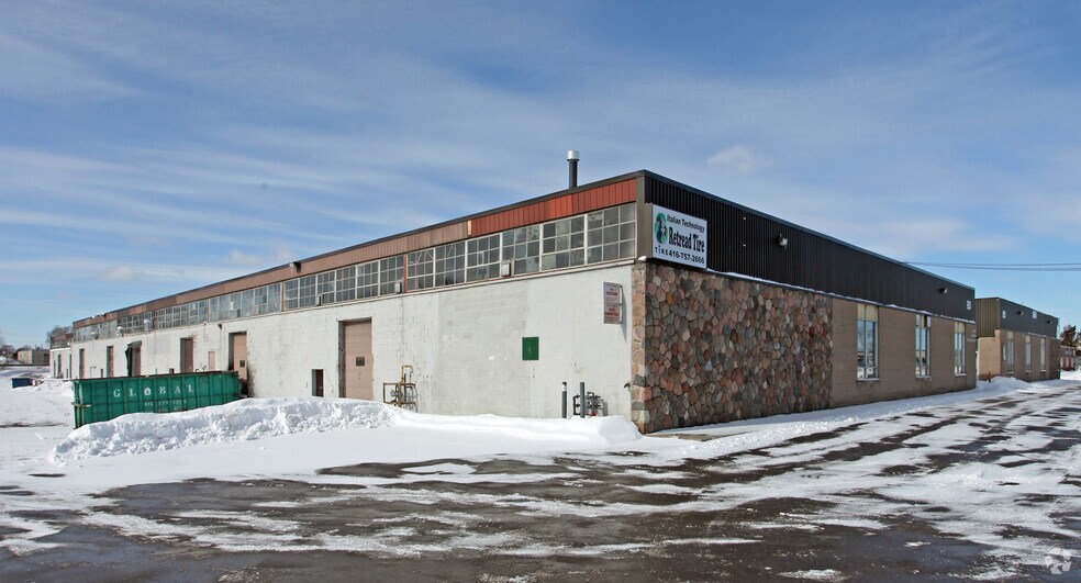 More Photos Of 80 Midwest Rd, Toronto Warehouse For Lease