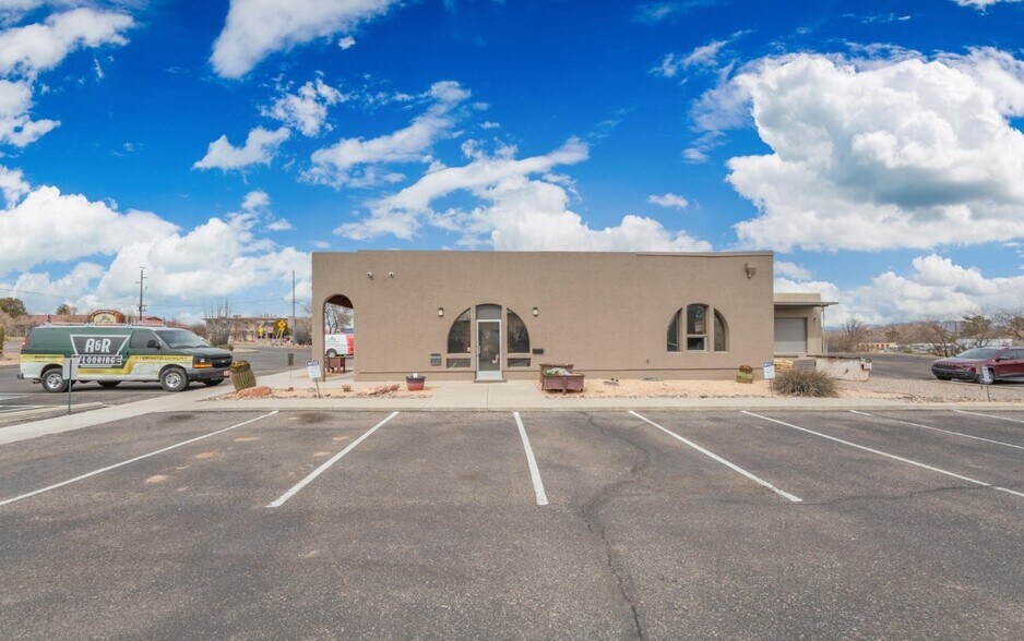 More Photos Of 415 S Main St, Cottonwood Storefront Retail Office For Sale