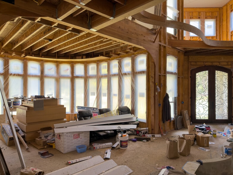 More Photos Of 46914 US-101, Bandon General Retail For Sale