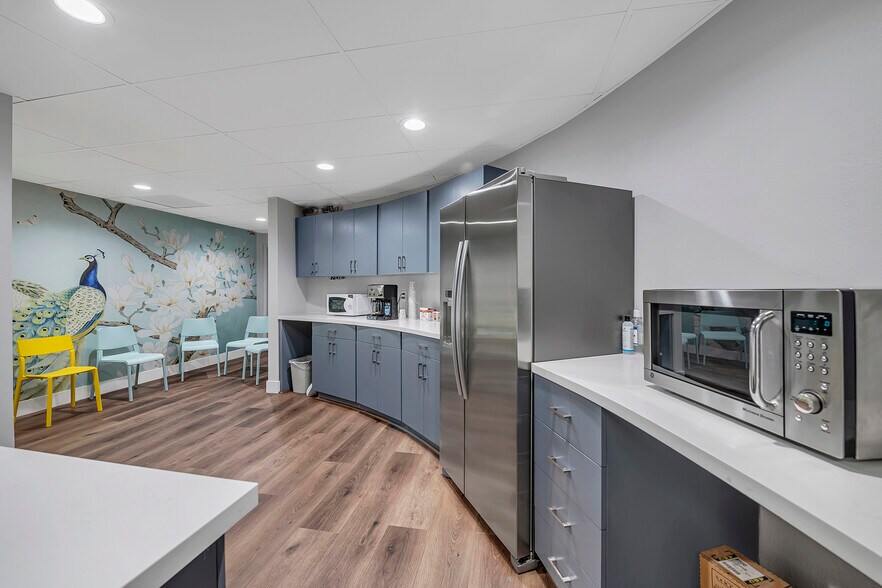 More Photos Of 5210 Lewis Rd, Agoura Hills Light Distribution For Sale