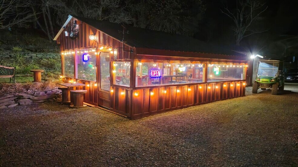 More Photos Of 304 Sutherland Rd, East Meredith Specialty For Sale