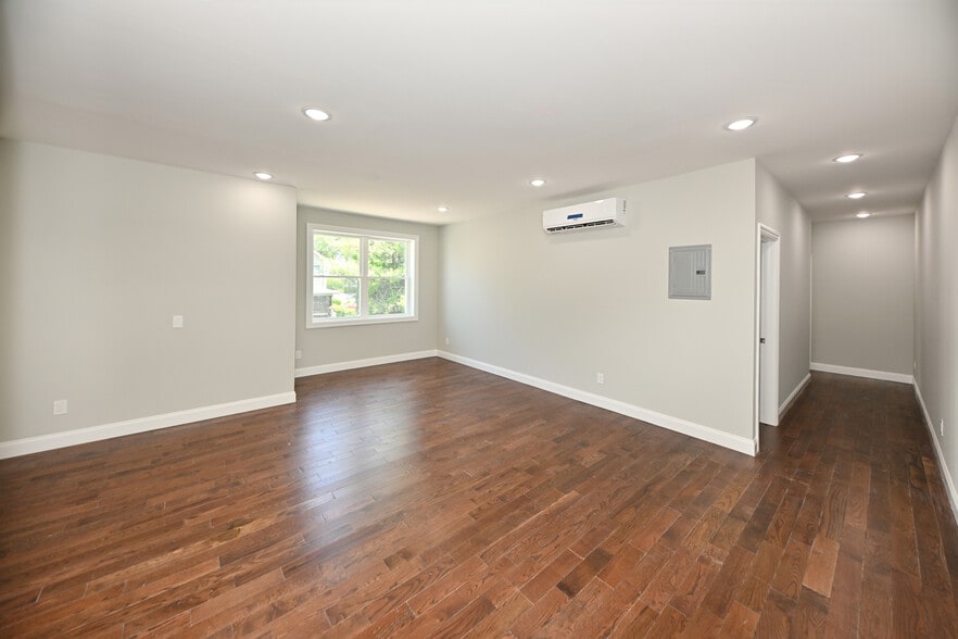 More Photos Of 59 Lincoln Ave, Fair Lawn Office Residential For Sale