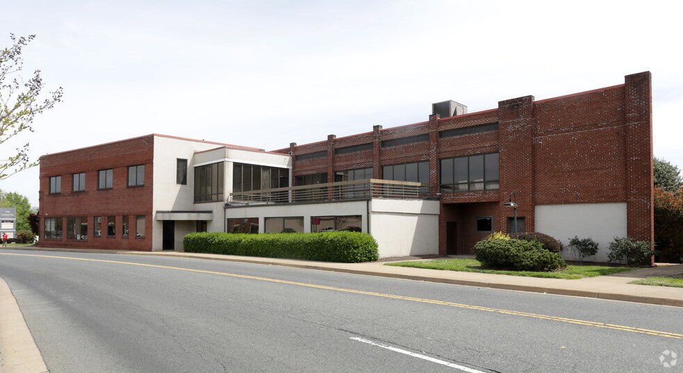 More Photos Of 500 Lafayette Blvd, Fredericksburg Office For Lease