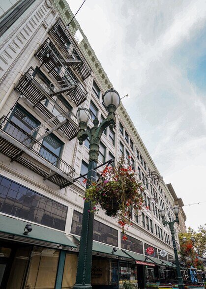 More Photos Of 200-210 S 1st St, San Jose Apartments For Sale