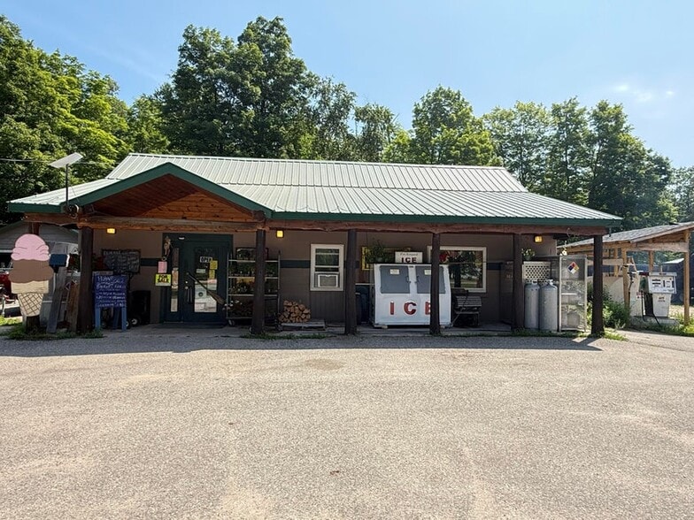 More Photos Of 25425 S Raber Rd, Goetzville General Retail For Sale