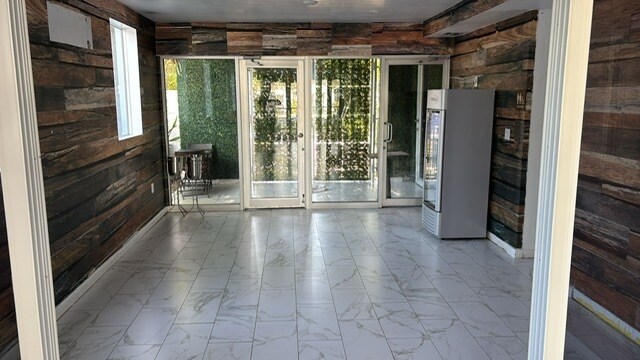 More Photos Of 3872 Grand Ave, Miami General Retail For Lease