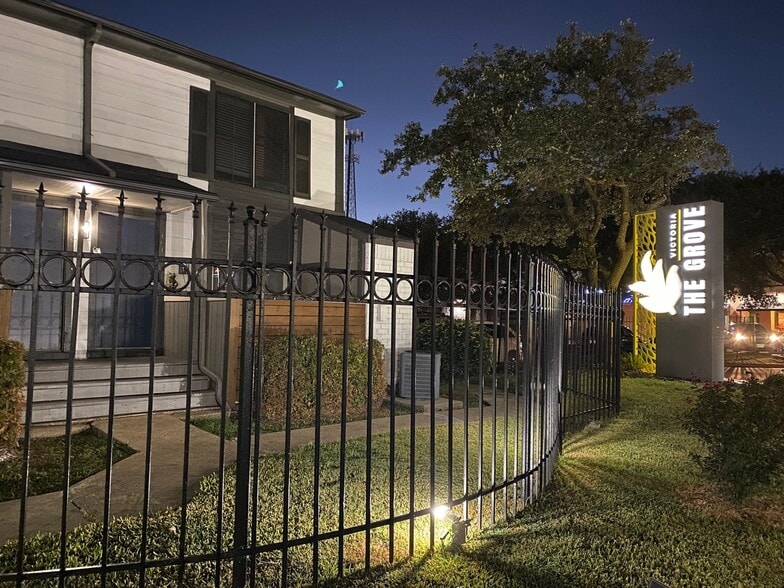 More Photos Of 4405 N Navarro St, Victoria Apartments For Sale