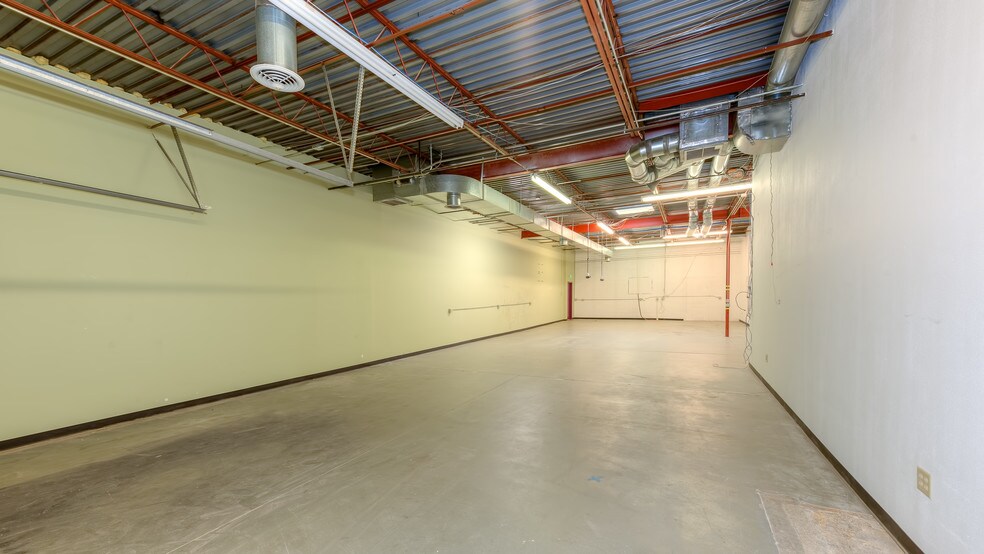 More Photos Of 530 Compton St, Broomfield Flex For Lease