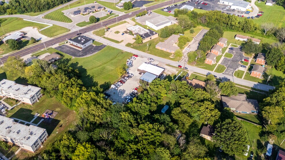 More Photos Of 404 N East St, Paola Auto Repair For Sale