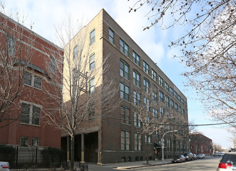 More Photos Of 1327 W Washington Blvd, Chicago Loft Creative Space For Lease