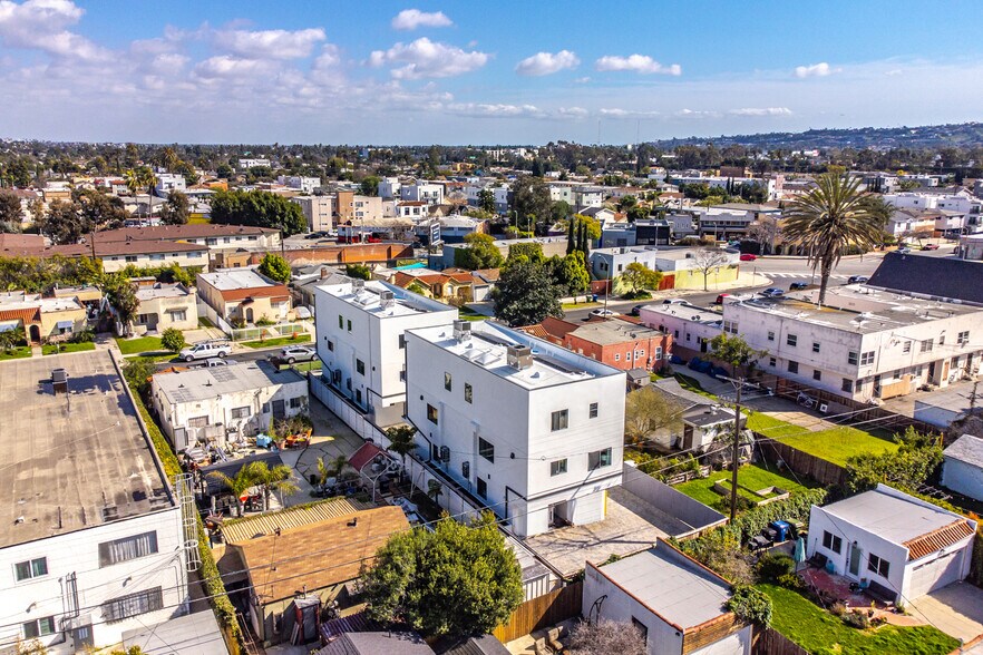 More Photos Of 1923 Carmona Ave, Los Angeles Multifamily For Sale