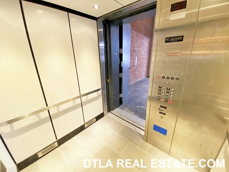 More Photos Of 731 S Broadway, Los Angeles Loft Creative Space For Lease