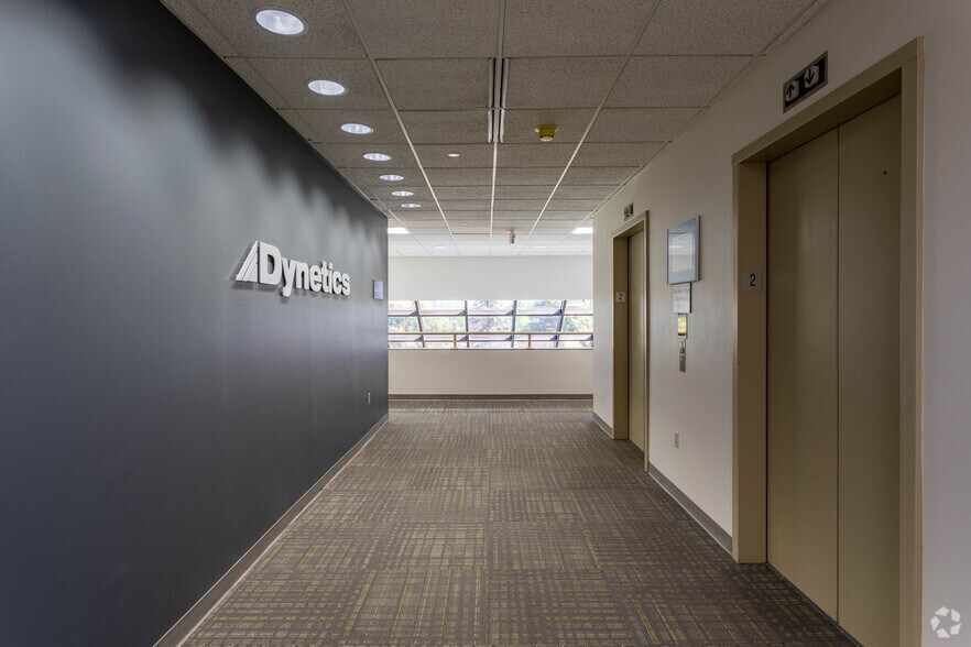 More Photos Of 4031 Colonel Glenn Hwy, Dayton Office For Sale