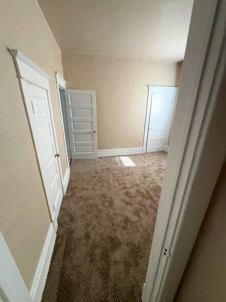 More Photos Of 204 W 15th St, Pueblo Apartments For Sale