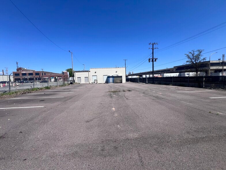 More Photos Of 167 Webster Ave, Memphis Auto Repair For Sale