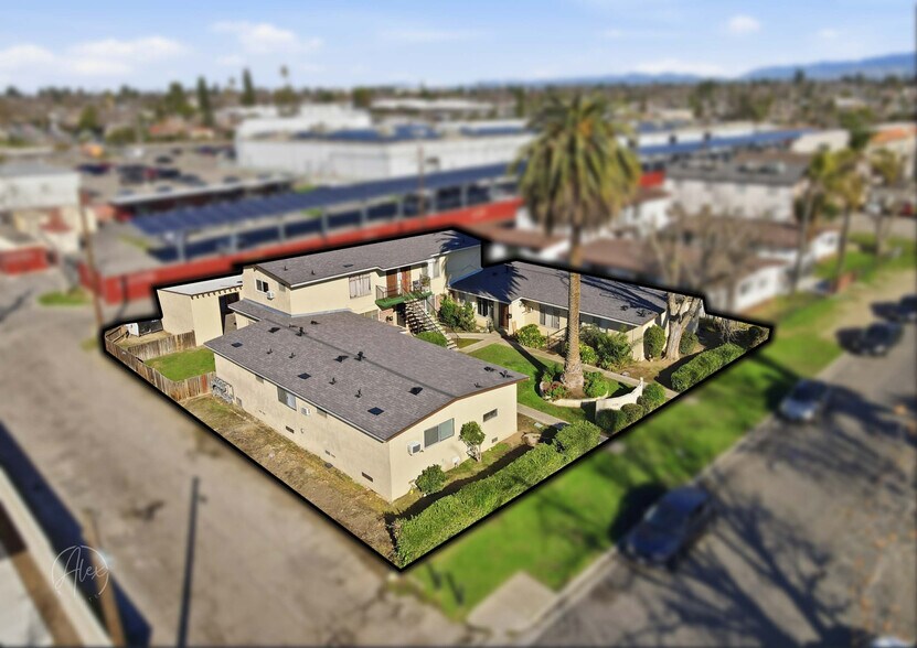 More Photos Of 940 Water St, Bakersfield Apartments For Sale