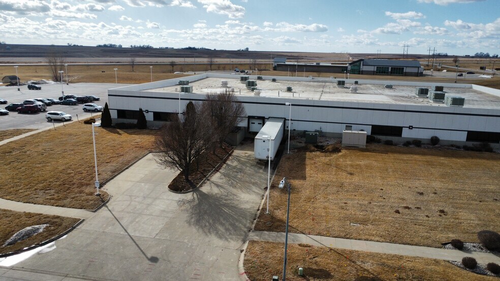 More Photos Of 3107 Shelby St, Harlan Office For Sale