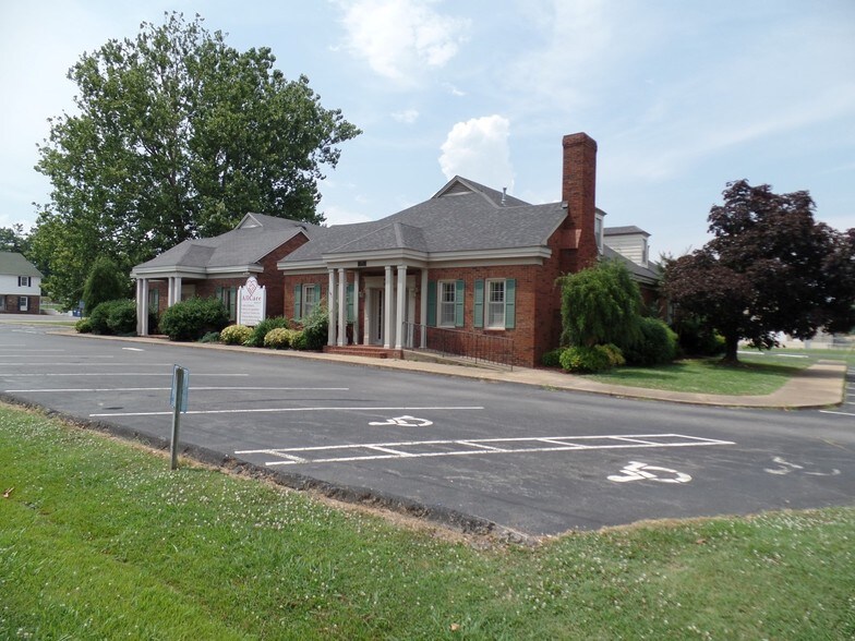 More Photos Of 316 E Harper St, Troy Medical For Sale