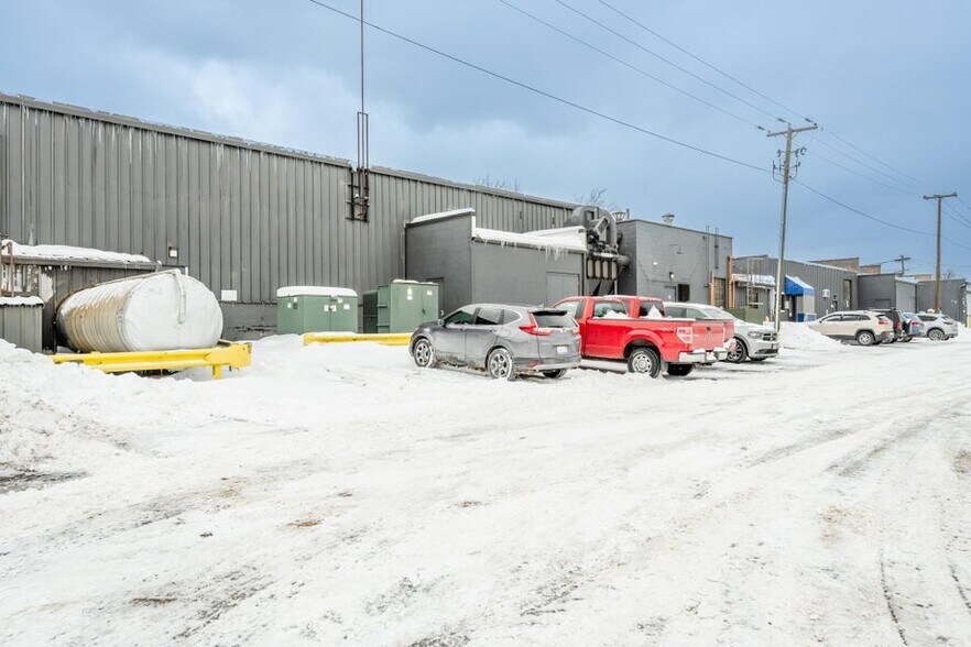 More Photos Of 521 Langley Ave, Saint Joseph Industrial For Sale