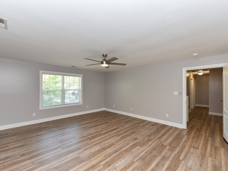More Photos Of 225 Douglas St, Holly Springs Apartments For Sale