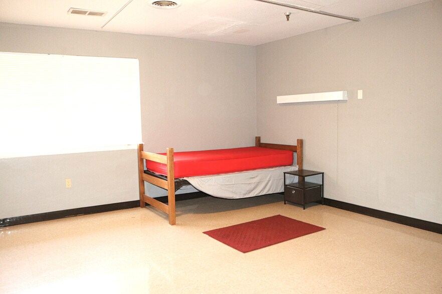 More Photos Of 202 W 3rd St, Hale Center Skilled Nursing Facility For Sale