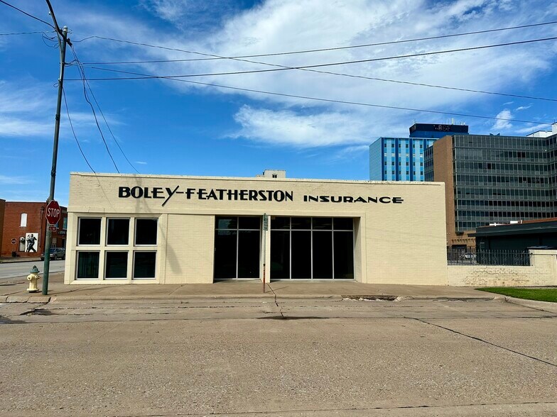 More Photos Of 705 Lamar St, Wichita Falls Office For Sale