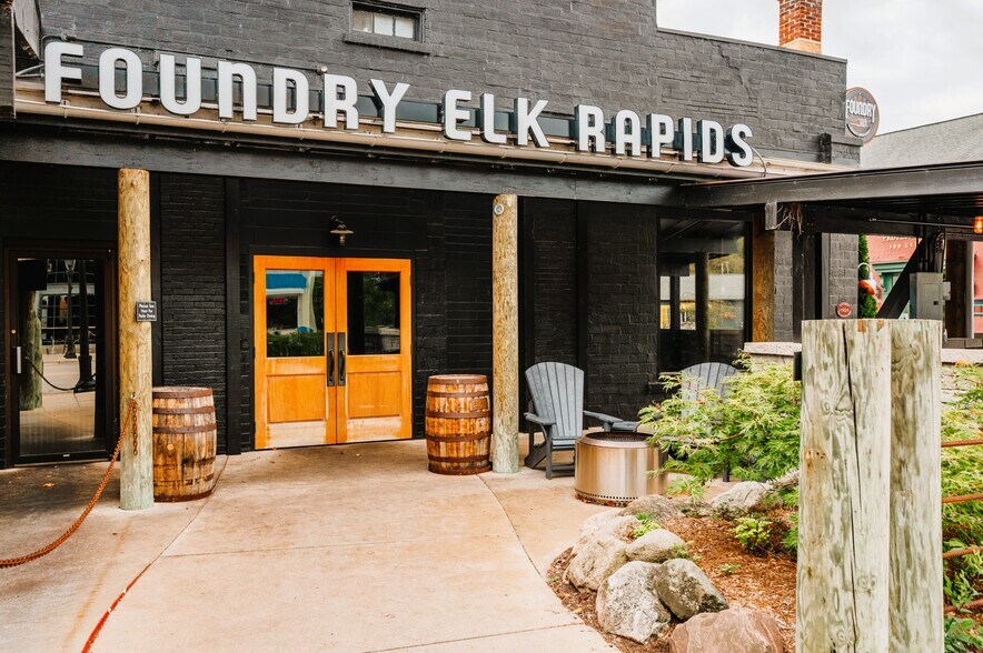 More Photos Of 151 River St, Elk Rapids General Retail For Sale